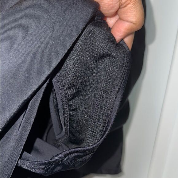 Women's black swim Skort large like new - Picture 4 of 5